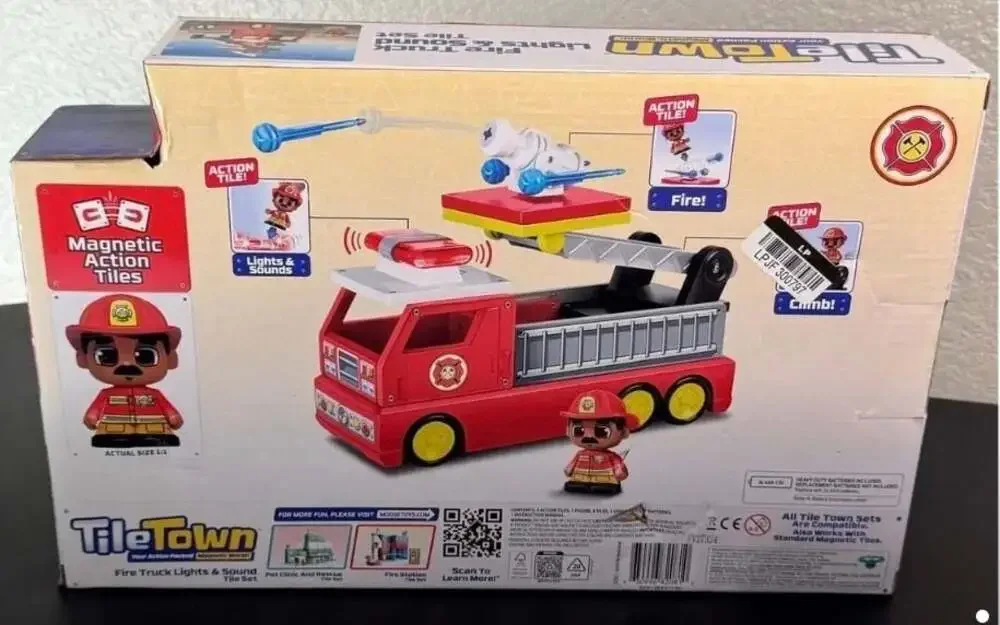 TileTown Fire Truck Lights & Sound Magnetic Tile Set
